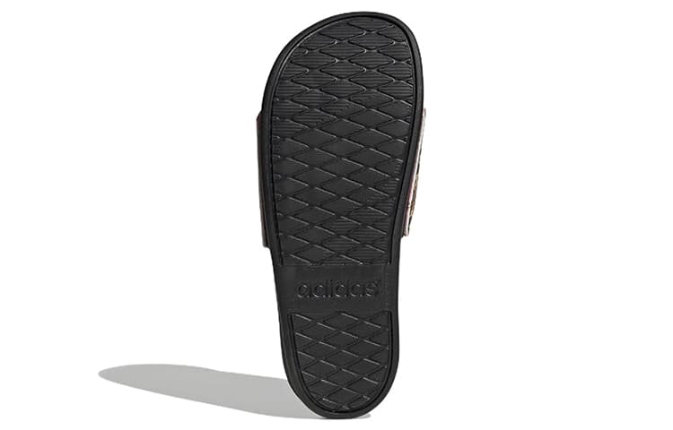 Сандалии adidas Adilette Comfort Slides - изображение 6