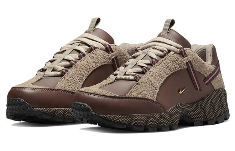 Кроссовки Jacquemus x Nike Air Humara Malt Brown — фото 3