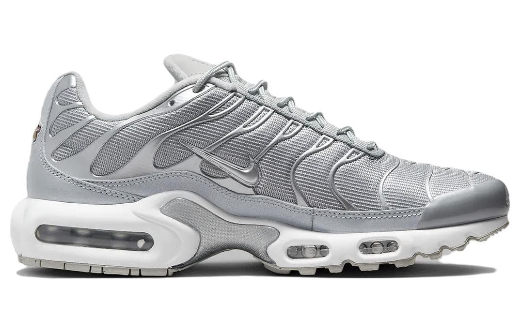 Кроссовки Nike Air Max Plus - изображение 2