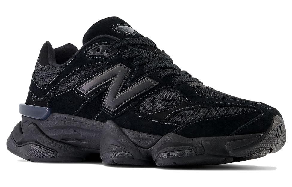 Кроссовки New Balance 9060 "Triple Black" - изображение 3