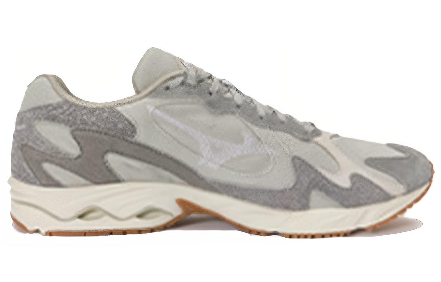 Кроссовки Mizuno Wave Solar - изображение 2