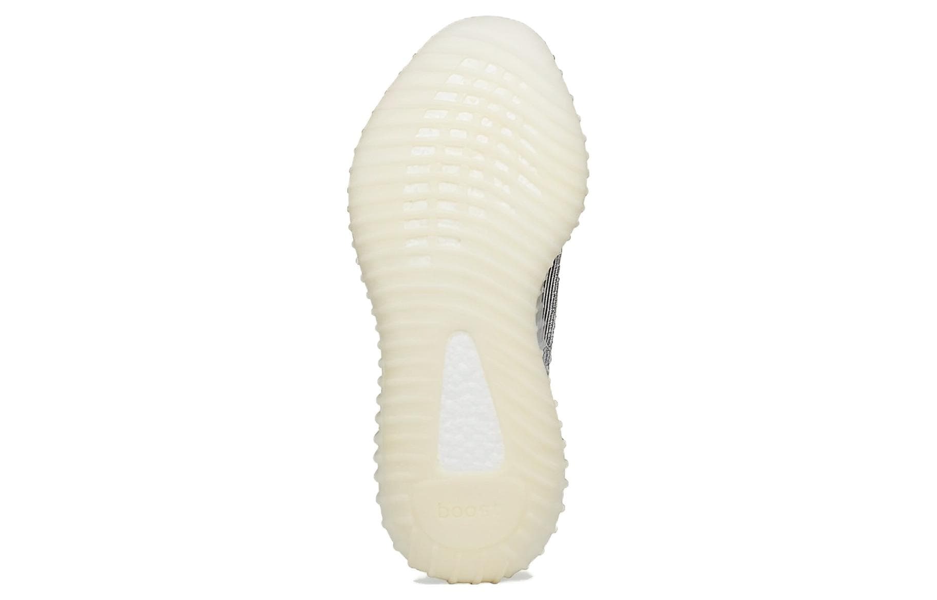 Кроссовки adidas Yeezy Boost 350 V2 CMPCT "Panda" - изображение 4