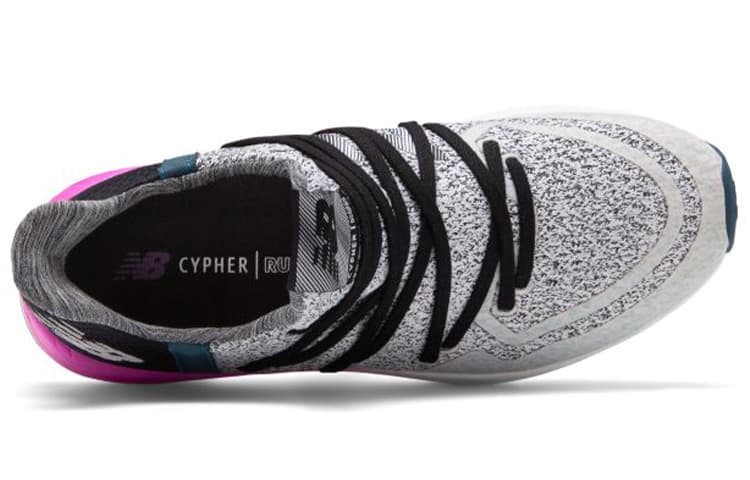 Кроссовки New Balance NB Cypher v2 - изображение 2