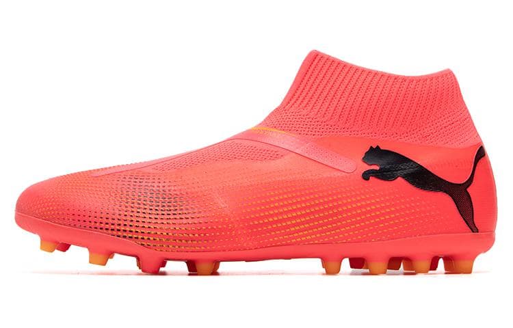 Кроссовки для футбола PUMA FUTURE 7 MATCH + MG - изображение 1