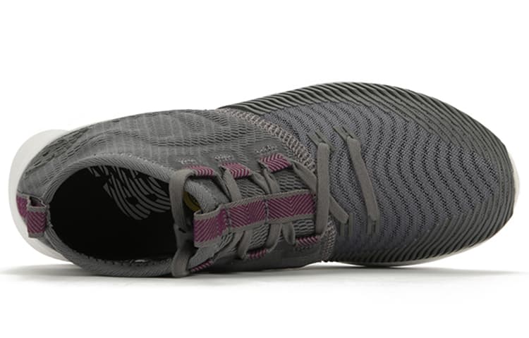 Кроссовки New Balance Cypher Run - изображение 2