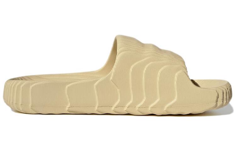 Сандалии adidas Adilette 22 Light Yellow - изображение 2