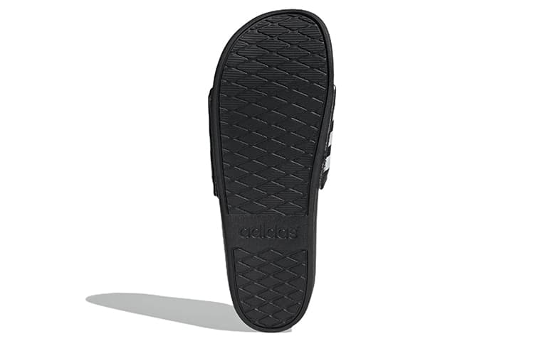 Сандалии adidas Adilette Comfort Sandals - изображение 6
