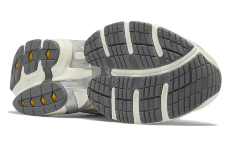 Кроссовки Reebok Premier Road Plus 6 - изображение 4