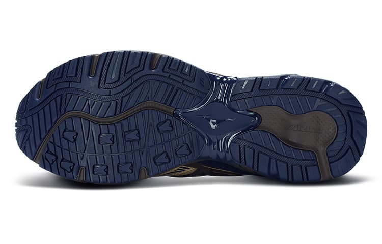 Кроссовки Mizuno Adventure - изображение 6