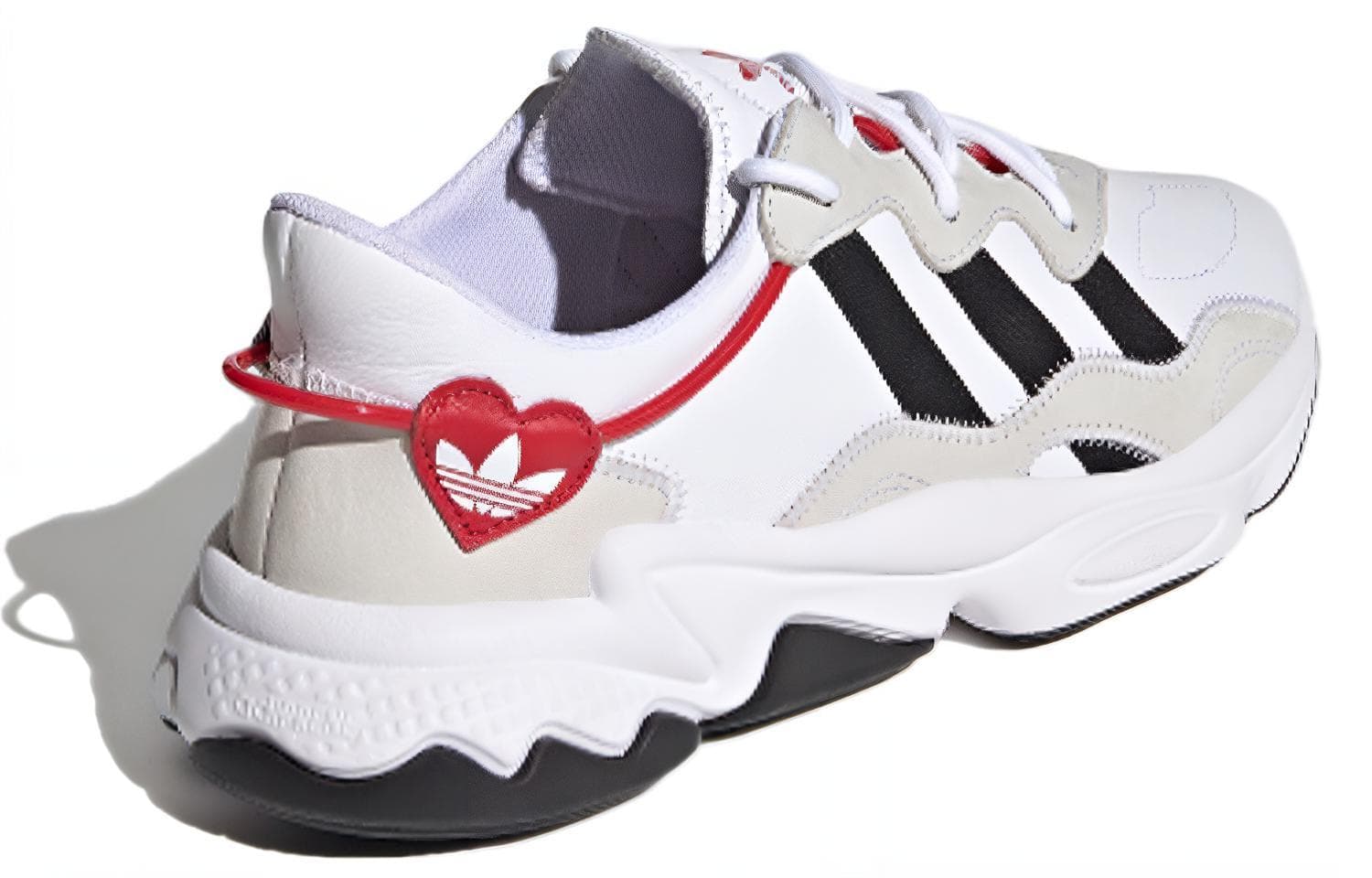 Кроссовки adidas Ozweego Valentine's Day Edition - изображение 4