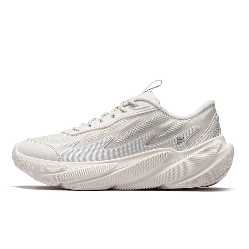 Кроссовки FILA FUSION Stormy Обувь Ткань Низкий Верх Повседневная Обувь Женская Снежно-Серебряная - изображение 1