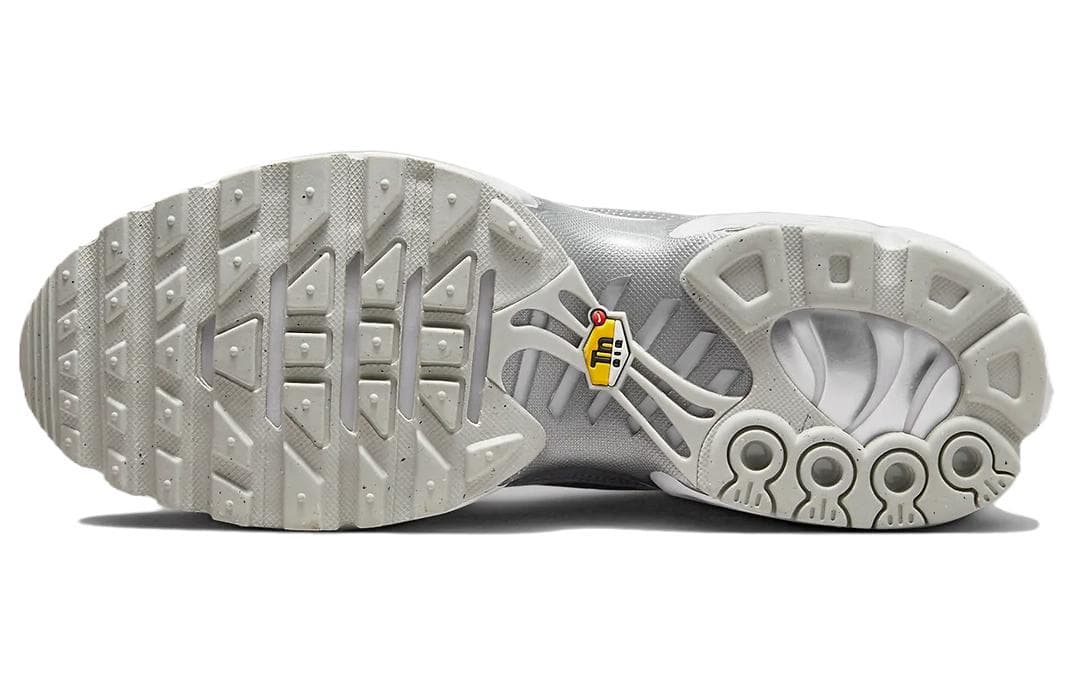 Кроссовки Nike Air Max Plus - изображение 4