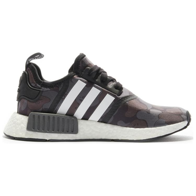 Кроссовки Bape x adidas NMD_R1 Black Camo - изображение 2