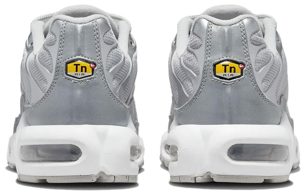Кроссовки Nike Air Max Plus - изображение 3