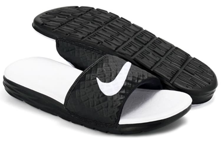 Сандалии Nike Benassi Solarsoft Women's Black White - изображение 3