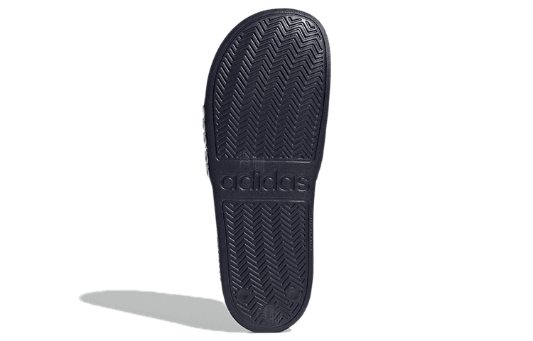 Сандалии adidas Adilette Shower Slides - изображение 6