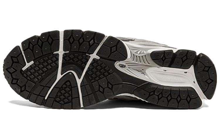 Кроссовки New Balance 2002R Black Grey - изображение 6