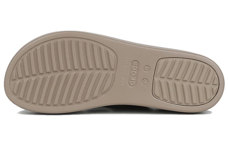 Шлёпанцы Crocs Brooklyn Leather Platform Sandal Black - изображение 4