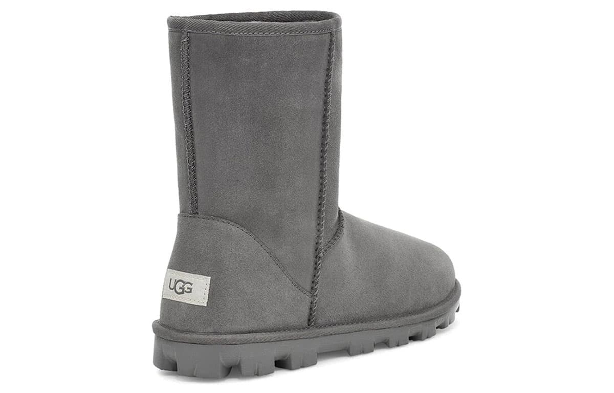 Ботинки зимние UGG Essential Short II - изображение 4