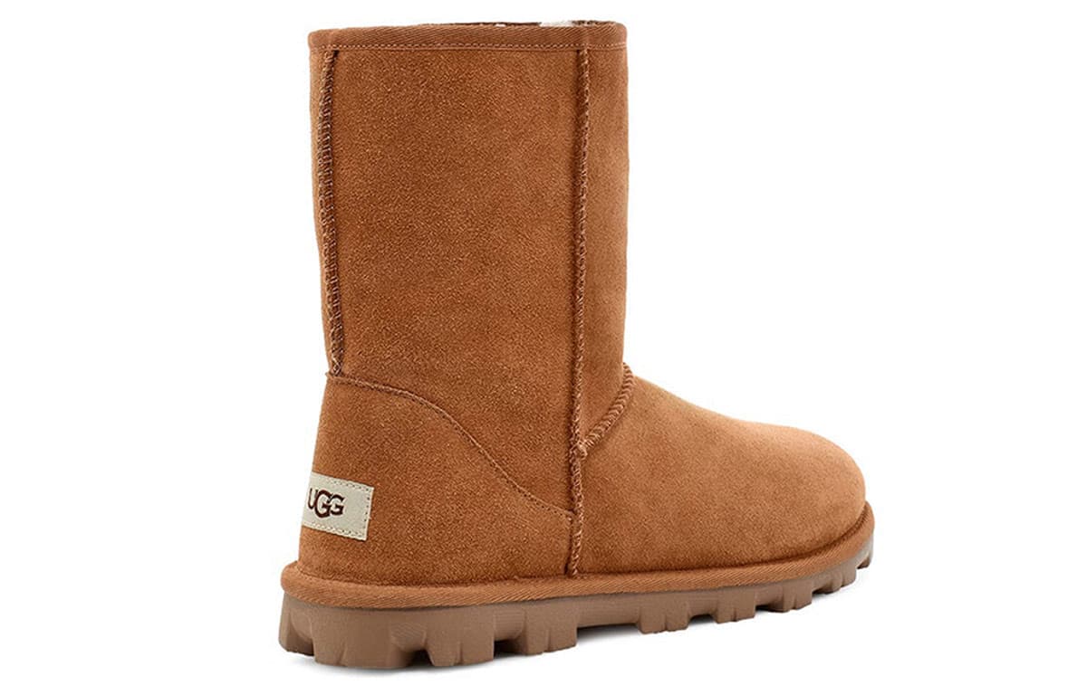 Ботинки зимние UGG Essential Short II Chestnut - изображение 4