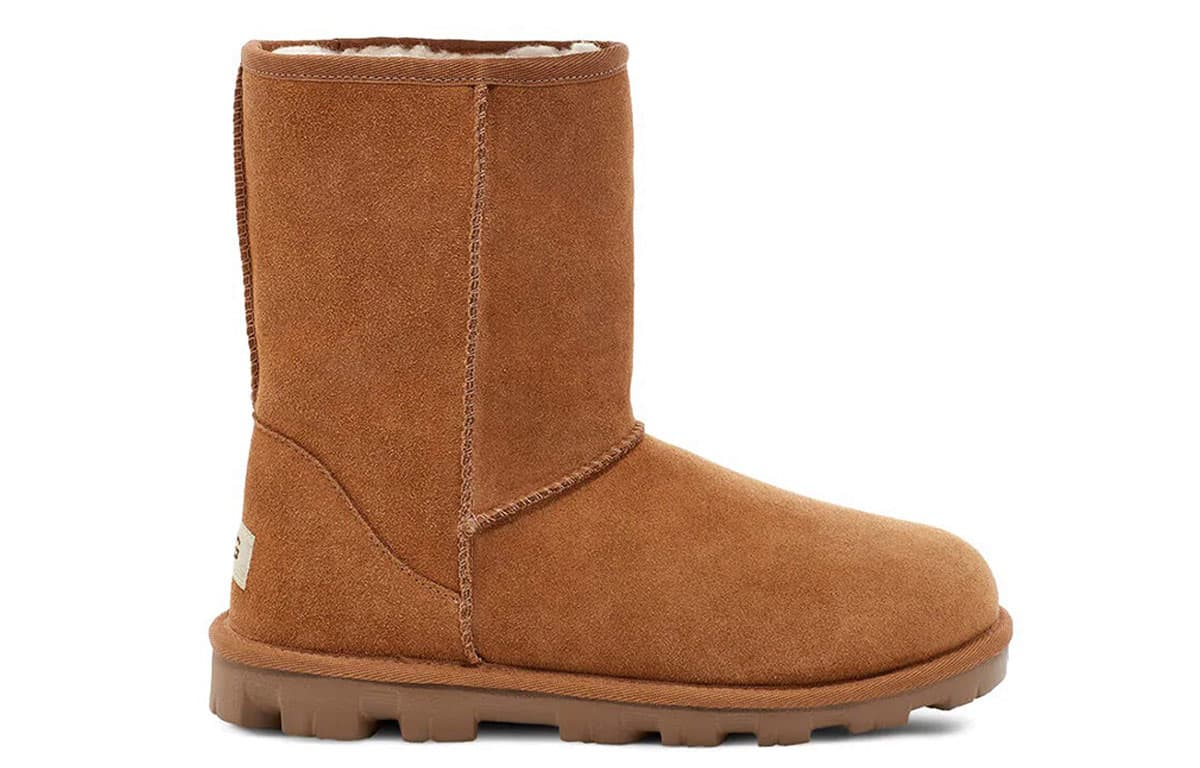Ботинки зимние UGG Essential Short II Chestnut - изображение 2
