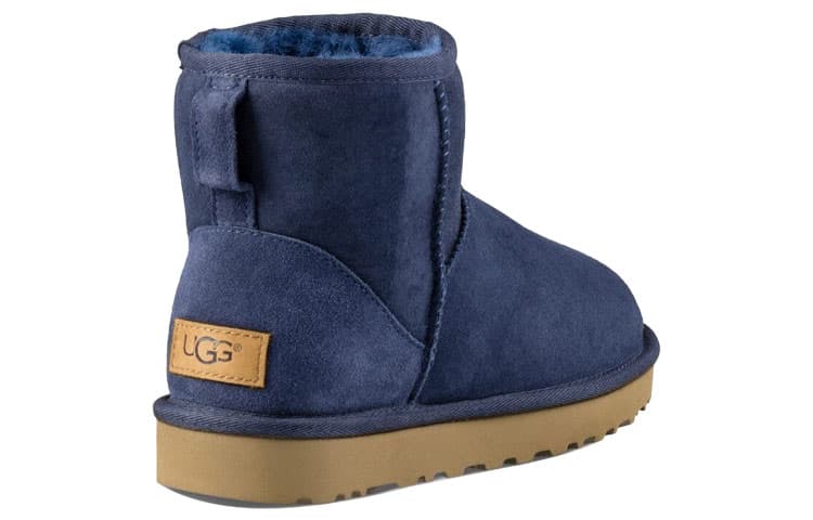 Ботинки зимние UGG Classic Mini II Boot - изображение 4