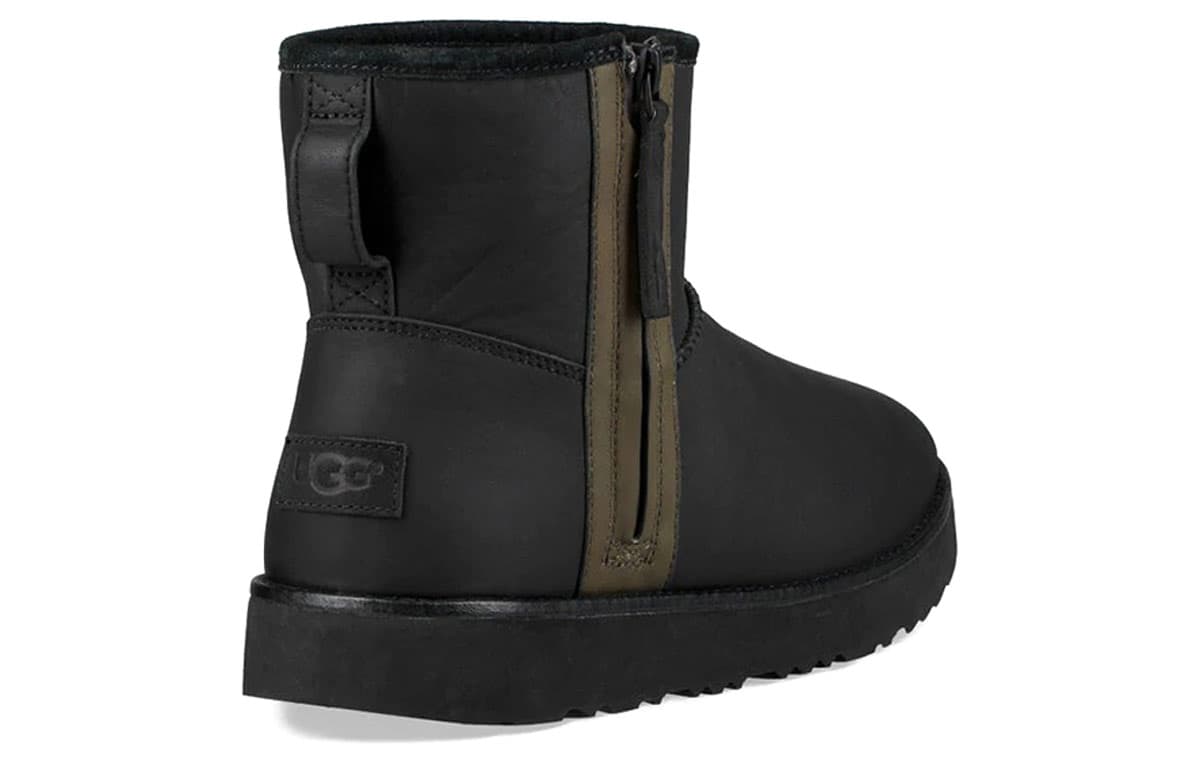 Ботинки зимние UGG Classic Mini Zip Waterproof - изображение 4