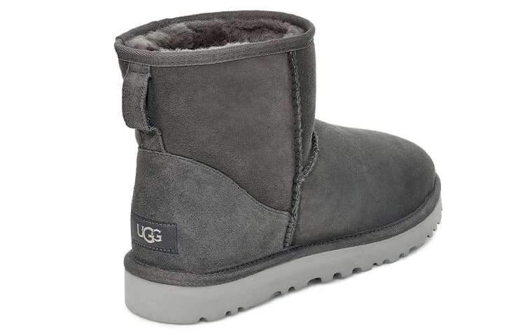 Ботинки зимние UGG Classic Mini - изображение 4
