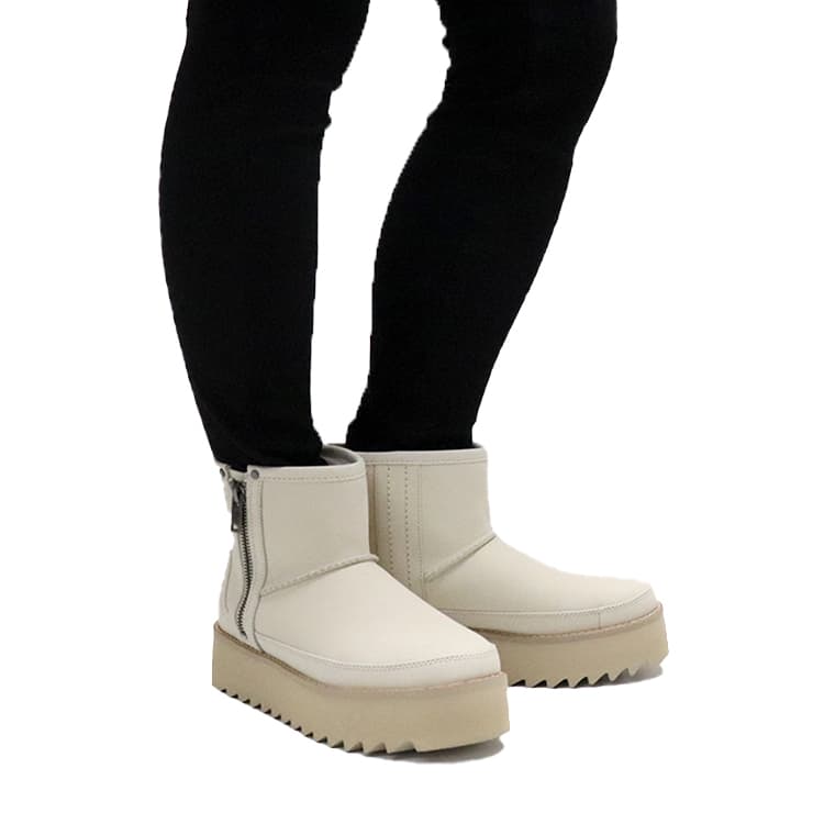 Ботинки зимние UGG F19 Classic Rebel Biker Mini - изображение 7