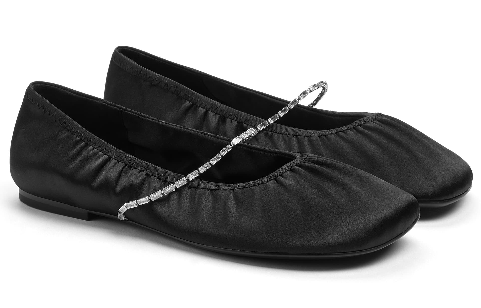 Тапочки CHARLES&KEITH Женские повседневные туфли балетки с цепочкой из сатина с оборками на плоской подошве 0,9 см - изображение 2