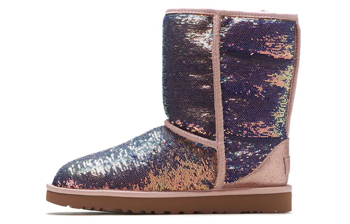 Ботинки зимние UGG Classic Short Cosmos Sequin - изображение 1