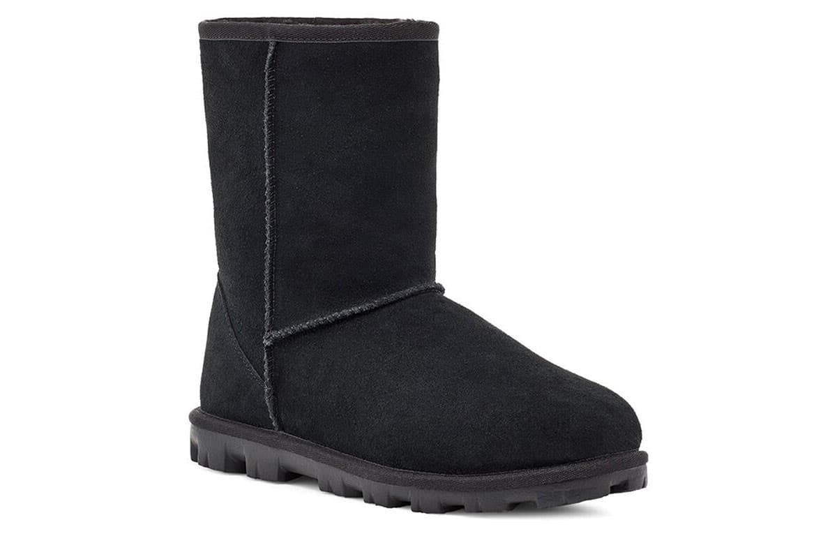 Ботинки зимние UGG Essential Short II Black - изображение 3