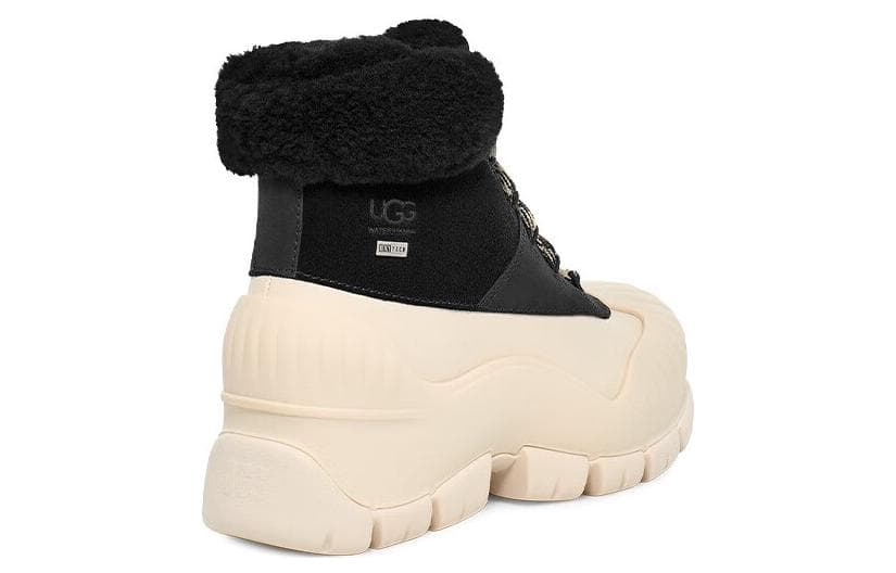 Ботинки зимние UGG Classic Short Black - изображение 3