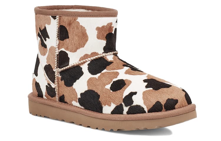 Ботинки зимние UGG Classic Mini Cow Print - изображение 3