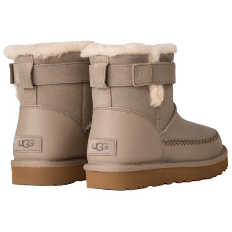 Ботинки зимние UGG Classic Novelty - изображение 3