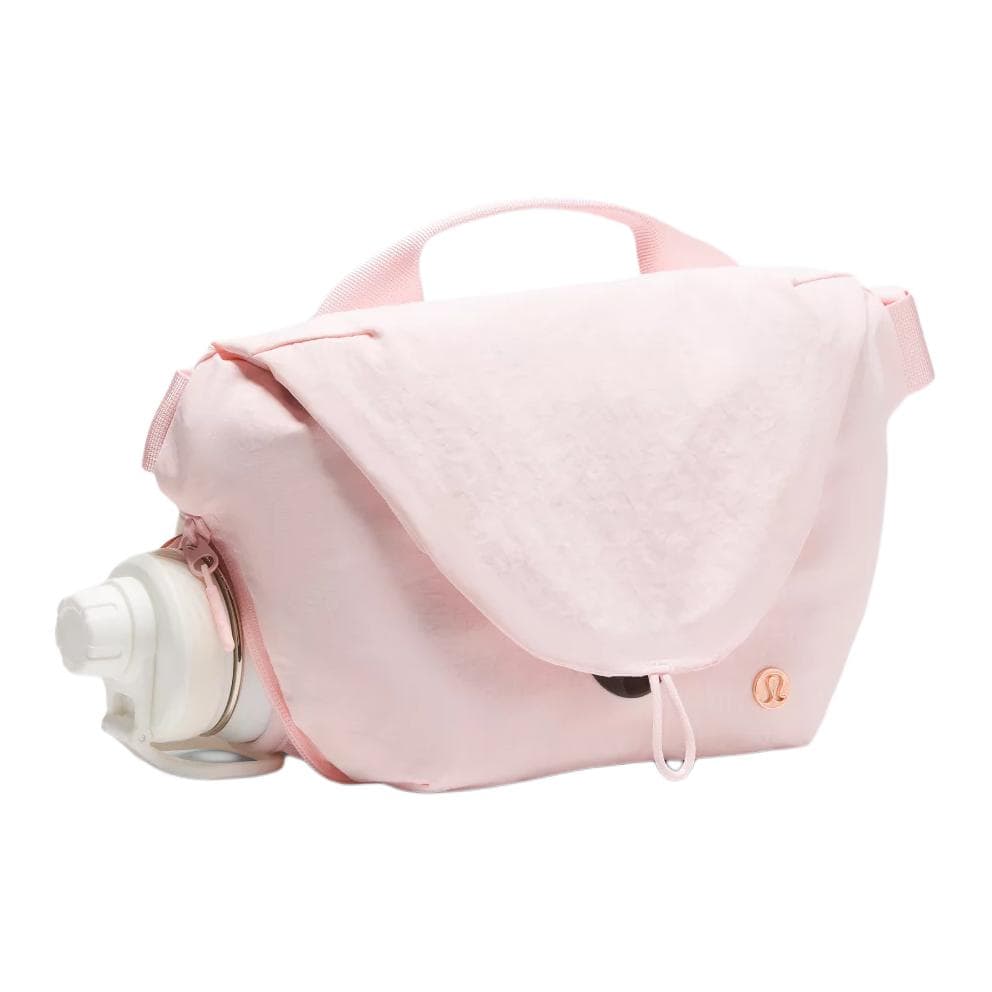 Поясная сумка lululemon Curved Curved 3L - изображение 2