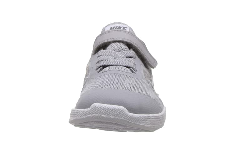 Кроссовки Nike REVOLUTION 3 - изображение 2