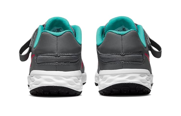 Кроссовки Nike REVOLUTION 6 FlyEase - изображение 6