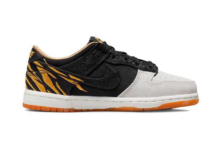 Кроссовки Nike Dunk Low god of wealth - изображение 2