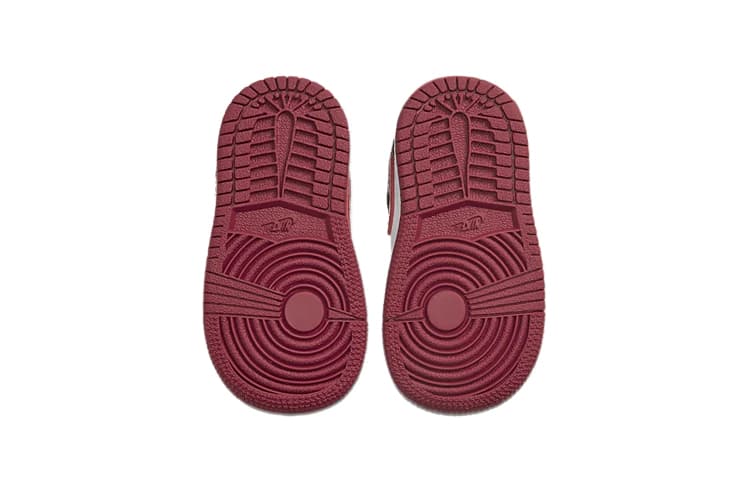 Кроссовки Jordan Air Jordan 1 - изображение 4