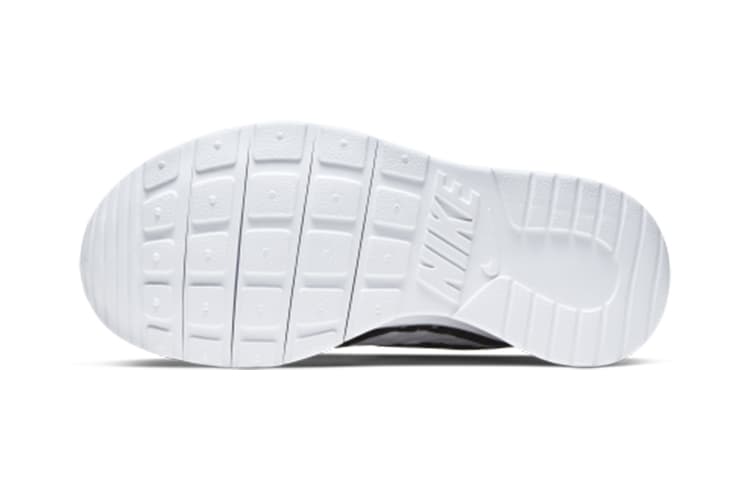 Кроссовки Nike Tanjun BR BPE - изображение 10