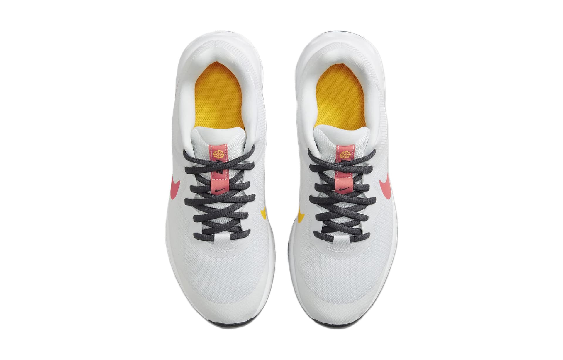 Nike REVOLUTION 6 GS - изображение 4
