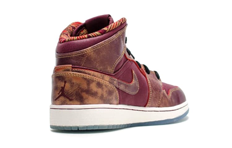Кроссовки для баскетбола Jordan Air Jordan 1 Mid BHM GS - изображение 3
