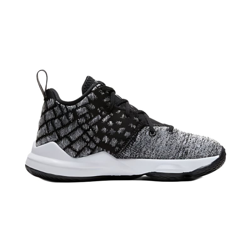 Кроссовки для баскетбола Nike LeBron XVII - изображение 2