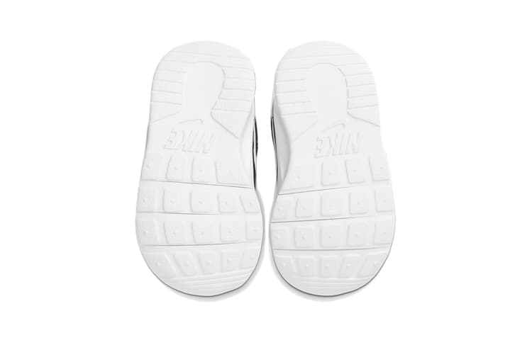 Кроссовки Nike Tanjun - изображение 7