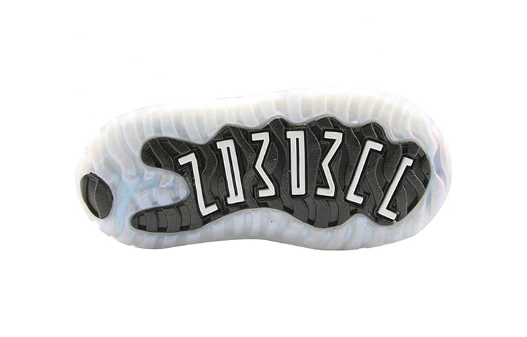 Кроссовки Jordan Air Jordan 11 Low Iridescent - изображение 6