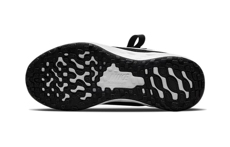 Кроссовки Nike REVOLUTION 6 FlyEase - изображение 8
