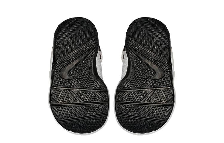 Кроссовки Nike Team Hustle D 8 JDI - изображение 6