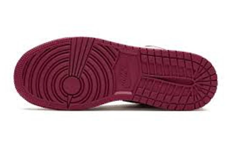 Кроссовки для баскетбола Jordan Air Jordan 1 Low "Noble Red" GS - изображение 7