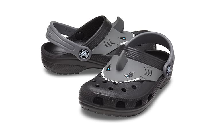 Crocs Fun Lab Classic I AM Shark Clog - изображение 4